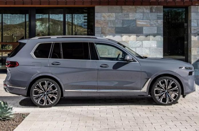 BMW готує абсолютно новий X7 із чотирма типами двигунів