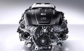 Mercedes-AMG не поспішає прощатися з V8