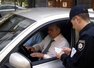 Юристи попереджають про нову шахрайську схему патрульних із "тихими" штрафами