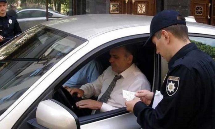 Юристи попереджають про нову шахрайську схему патрульних із 