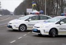Що мають і не мають права робити поліцейські під час зупинки авто