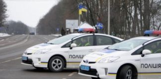 Що мають і не мають права робити поліцейські під час зупинки авто