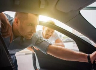 В Україні хочуть ускладнити продаж авто для боржників
