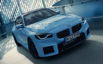 Названо європейські автокомпанії які залишають МКПП у 2025 році