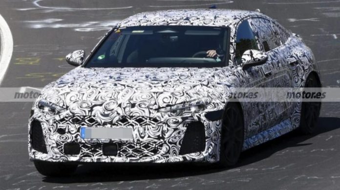 Audi RS 5 2026 року проходить суворі тести на шляху до конкуренції з BMW M3
