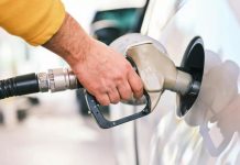 Чому варто утриматися від заправлятися на дешевих АЗС