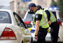 Юрист назвав три способи, якими поліція незаконно забирає права