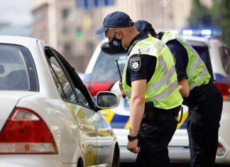 Юрист назвав три способи, якими поліція незаконно забирає права