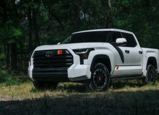 Toyota відкликає понад 440 тисяч пікапів Tundra