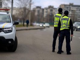 Що не варто їсти водіям, аби не потрапити у халепу з поліцією Що не варто їсти водіям, аби не потрапити у халепу з поліцією