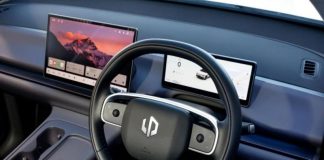 Hyundai прогнозує повернення аналогових кнопок і зменшення кількості екранів у салонах авто