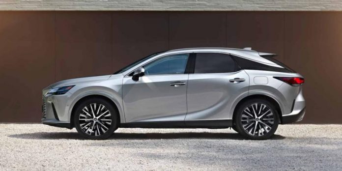 Новий Lexus RX може не сподобатися фанатам ДВЗ