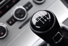 Автомеханік назвав 5 причин, чому МКПП набагато вигідніша за автомат