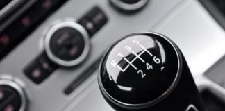 Автомеханік назвав 5 причин, чому МКПП набагато вигідніша за автомат