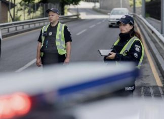 Глушник, тонування і не тільки: за що вас може зупинити поліція