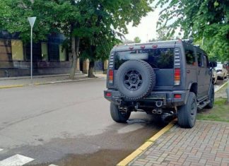 Поліція нагадала, де паркуватися заборонено: список головних порушень