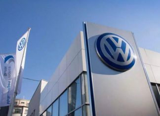 Volkswagen достроково звільнив 20 тисяч співробітників