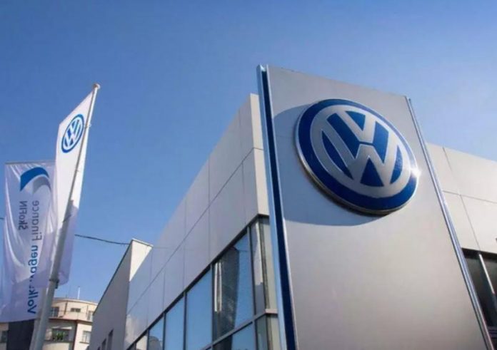 Volkswagen достроково звільнив 20 тисяч співробітників