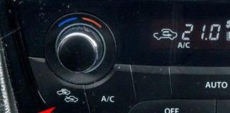 Як швидко охолодити салон автомобіля в спеку: корисні поради