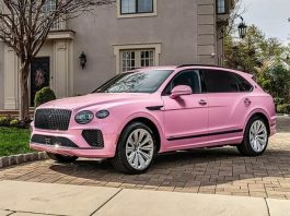 Вперше Bentley Mulliner випустив авто в рожевому кольорі
