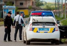 Як поводитись, якщо вас зупинила поліція: поради адвоката