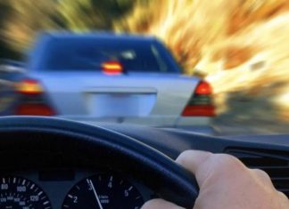 Чому літня спека небезпечна для двигуна, електроніки та шин авто