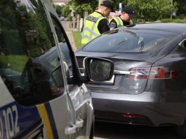 В Україні викрили нову схему штрафів проти водіїв: під підозрою представники поліції