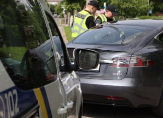В Україні викрили нову схему штрафів проти водіїв: під підозрою представники поліції