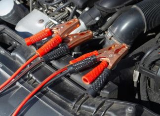 Як зберегти акумулятор влітку: поради для кожного водія