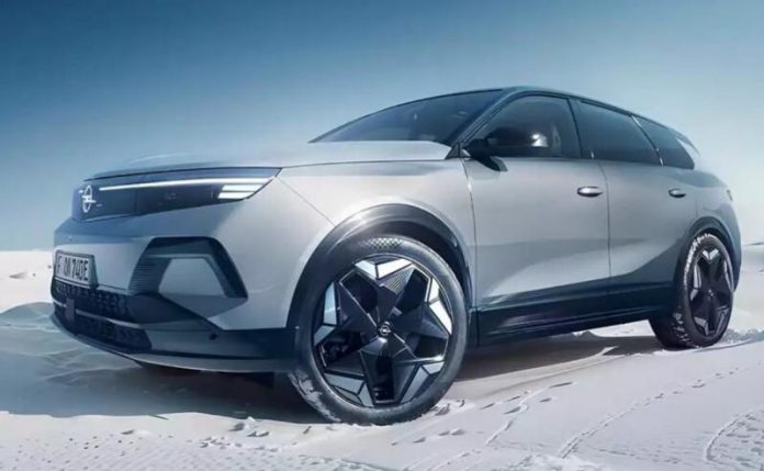 Opel представив новий Grandland Electric AWD із запасом ходу 501 км