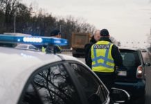 Що робити, якщо не помітили сигналу зупинки від поліцейського