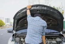 В Україні заборонили мити та ремонтувати авто у дворах і на вулицях