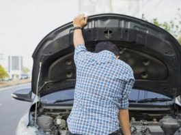 В Україні заборонили мити та ремонтувати авто у дворах і на вулицях
