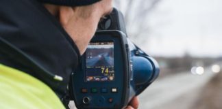 Суд підтвердив, що TruCAM не можна використовувати в руках