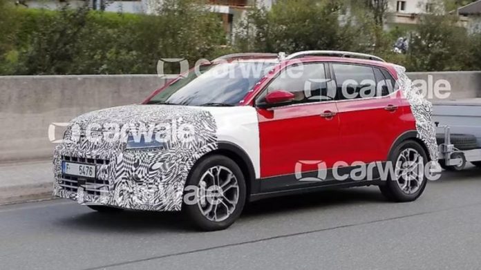 Оновлений Skoda Kushaq 2026 вперше з’явився на шпигунських фото