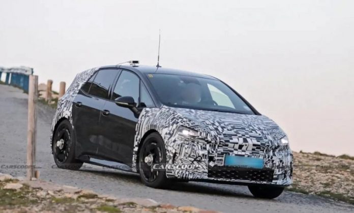 Оновлений хетчбек Cupra Born знову з'явився на тестах