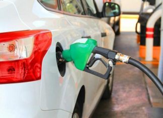 Як низькоякісний бензин шкодить вашому авто: ознаки та поради