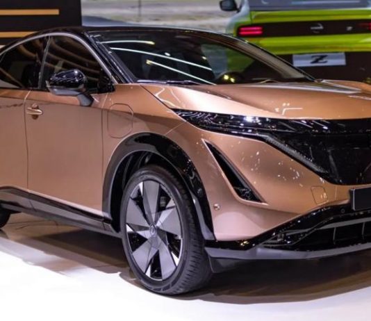 Компанія Nissan скорочує виробництво, щоб зберегти життєздатність