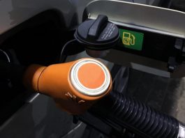 А-92 чи А-95: який бензин краще для вашого авто в спеку