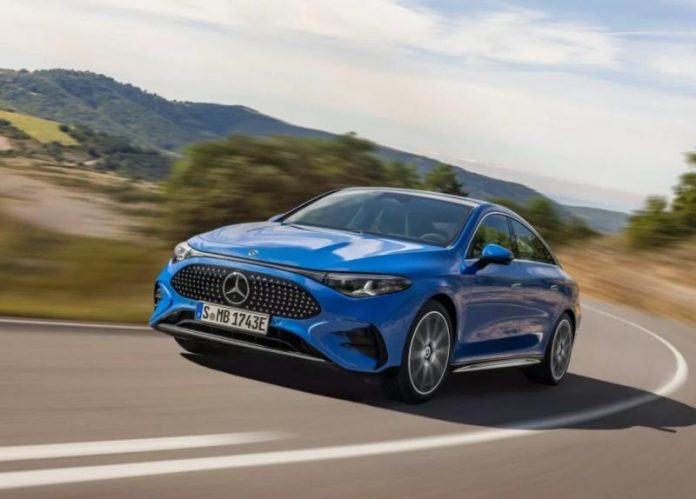 Mercedes-Benz готує новий гібрид з великим запасом ходу