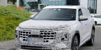 Audi готує оновлення великого бензинового кросовера Q6 (ФОТО)