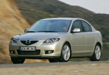 Експерти назвали недоліки хетчбека Mazda 3