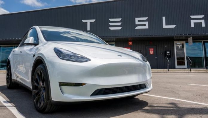 Ринок електромобілів в Україні: Tesla обігнала Nissan Leaf у популярності