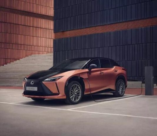 Lexus оголосив про повний перехід на електромобілі до 2035 року