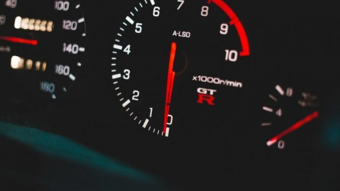 Автомеханік розповів, які оберти швидко виводять двигун з ладу