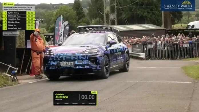 Прототип Porsche Cayenne EV переміг у європейських перегонах напередодні дебюту