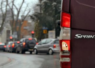 Чи мають право штрафувати за зламані габаритні вогні