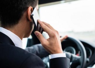 Штрафи за користування телефоном за кермом в Україні: що передбачає закон