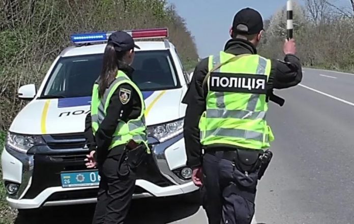 Юристи пояснили, як уникнути незаконних вимог поліції на дорозі