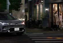 Toyota представила нові поворотники з проєкцією на дорогу